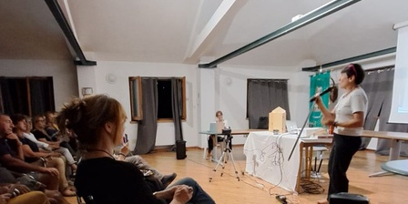 Irene Borgna illustra la genesi dello spettacolo \u0022Il canto della foresta\u0022.