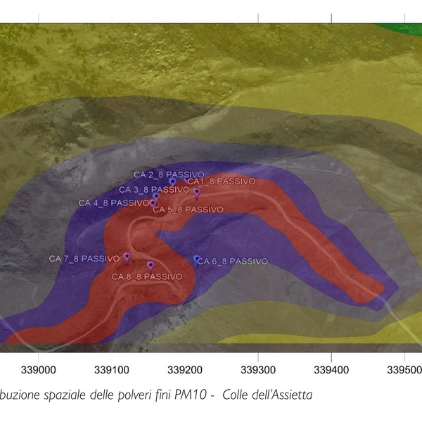 Una figura che illustra la distribuzione delle polveri fini PM10 nella zona del Colle dell\u0027Assietta.