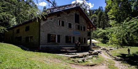 Una veduta del rifugio Amprimo.