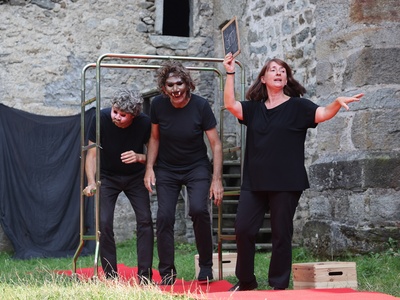 Spettacolo teatrale Passaggi \u002D Artemuda