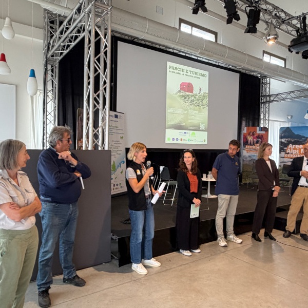 Les salutations initiales lors de la première journée de séminaire à Cuneo.